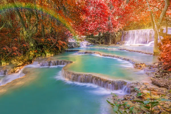 Waterfall in rain forest (Tat Kuang Si Waterfalls at Laos.) — Stock Photo, Image