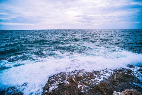 Sea Ocean Smooth Wave Rock Landscape Blue Sky Nature Seascape — Stock Photo, Image