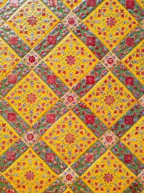 Bangkok Tayland 'daki antik mimari simgelerinin porselenleri. Wat Ratchabophit adında geleneksel bir tapınak