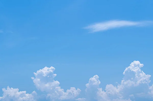 Azul Cielo Blanco Nubes Cielo Blanco Nubes Abstracto Clima Temporada —  Fotos de Stock