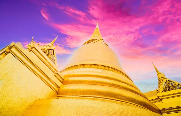 Stupa Doré Temple Bouddha Émeraude Wat Phra Rattana Satsadaram Wat — Photo