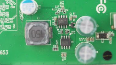 Elektrik devre kartı bileşenleri, makro çekim