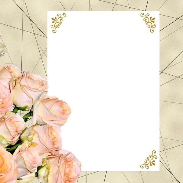 复古背景与奶油玫瑰和空白卡 — 图库照片