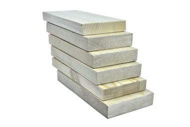 Ahşap plakalar - bir çevre dostu yapı malzemesi yığını 
