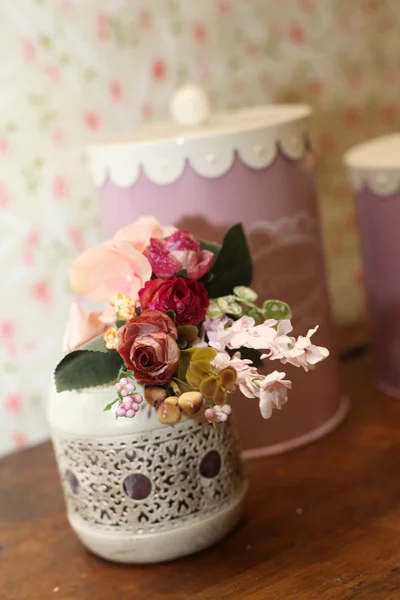 Decorazione floreale gabbietta シャビーシック — ストック写真