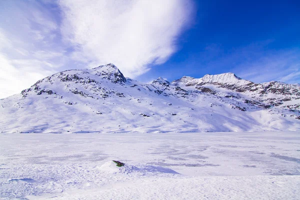 A bela paisagem dos Alpes — Fotografia de Stock