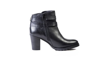 Kadın İtalyan deri ayakkabı, beyaz bir arka plan bahar deri çizmeler