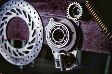 Ayrıntılar için motosiklet, garaj, iç dekorasyon