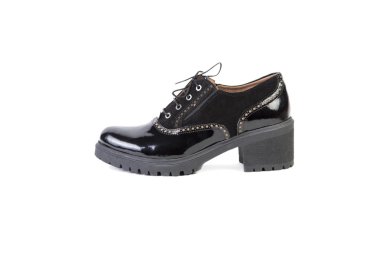 Siyah ayakkabılar beyaz arka plan, kadınlar şık ayakkabılar, online satış