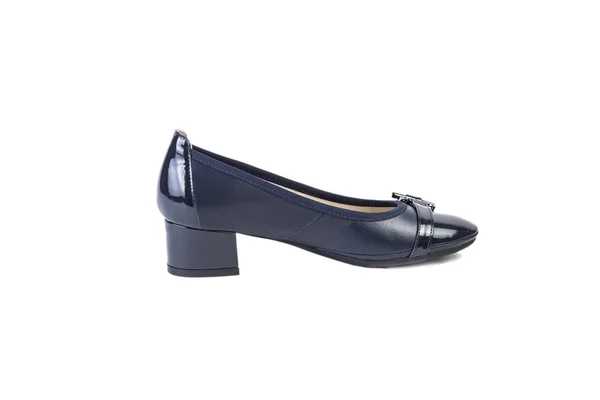 Обувь на белом фоне, женская стильная обувь, онлайн продажа — стоковое фото