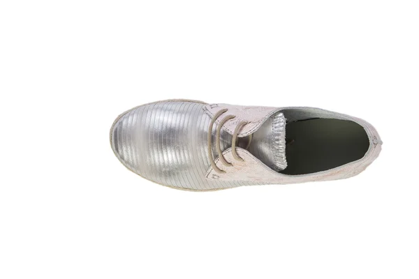 Ezüst női cipő fehér alapon, online kereskedelmi katalógus — Stock Fotó