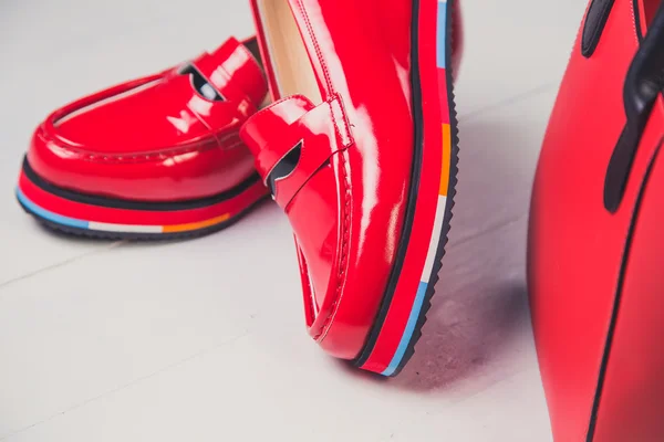 Chaussures rouges, chaussures élégantes en cuir verni — Photo