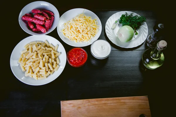 Ingredientes para pasta, comida para cocinar, delicioso plato italiano — Foto de Stock