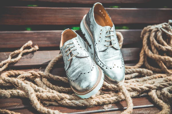 Chaussures femme argentées, photos de publicité vintage — Photo