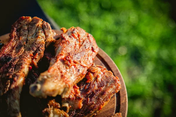 Vlees, barbecue, barbecue menu, varkensribbetjes — Stockfoto