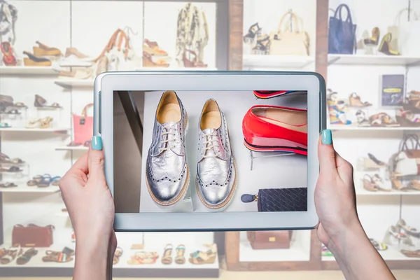 Shop women's shoes online, order via the Internet
