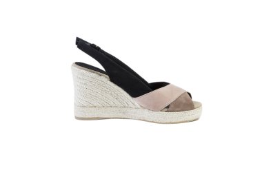 Kadın kırmızı sandalet beyaz bir arka planda, online alışveriş