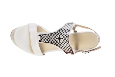 Kadın kırmızı sandalet beyaz bir arka planda, online alışveriş