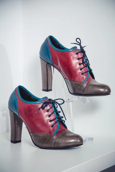 Bottes d'automne pour femmes, chaussures italiennes élégantes — Photo