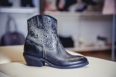 Kadın sonbahar botlar, şık İtalyan Ayakkabı