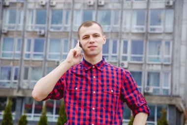 Evet, iş konuşma adam