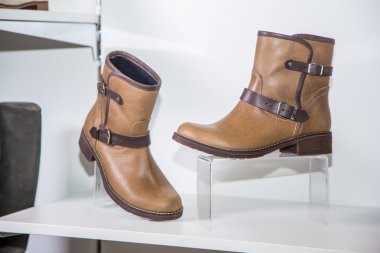 Şık sonbahar boots Satılık