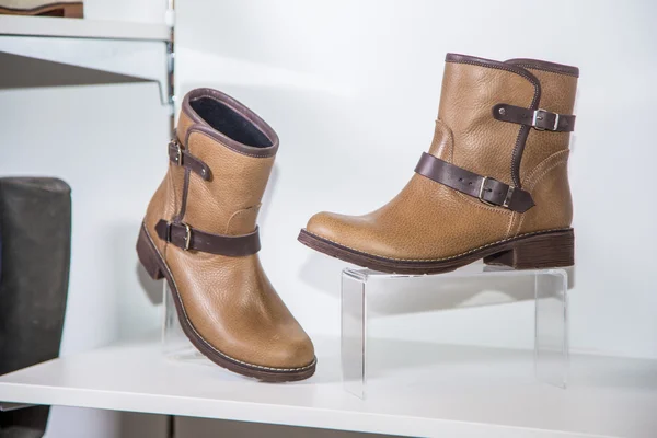 Venta de botas de otoño con estilo — Foto de Stock