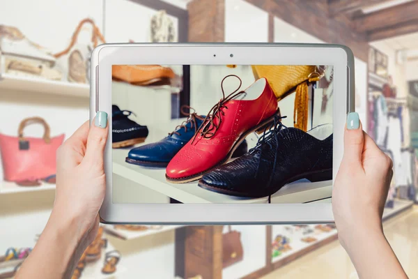 Loja online de calçados, venda online — Fotografia de Stock
