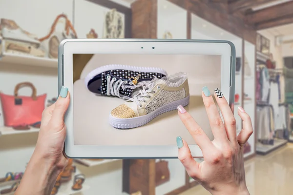 Online shoe store, online sale — Stock Image Online shoe store, online sale Royalty Free Stock Photos
