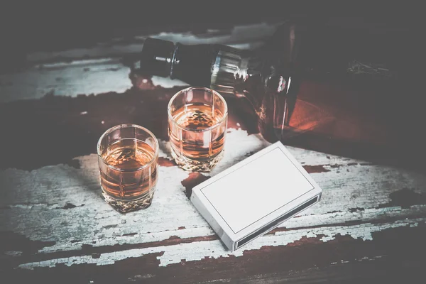 Whisky i najlepsze połączenie gry w pokera — Zdjęcie stockowe