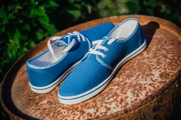 Mocasines azules para hombre, estilo masculino — Foto de Stock