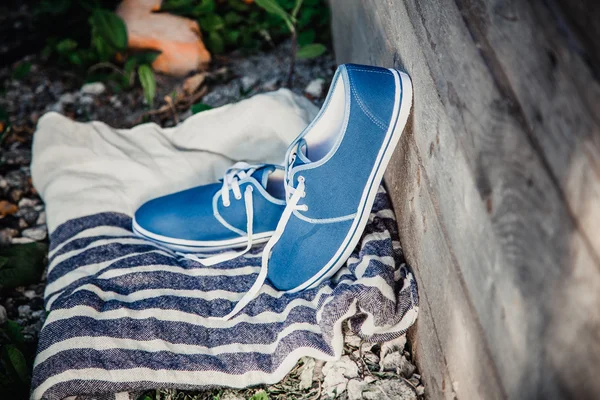 Mäns blå loafers, maskulin stil — Stockfoto