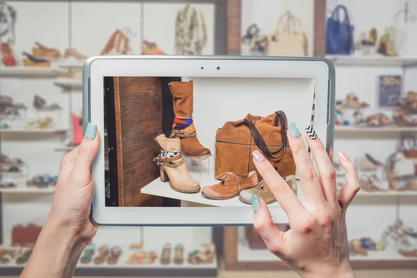 Online satış, online ayakkabı satın Stok Resim