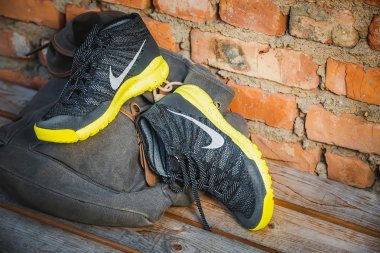 Nike koşu ayakkabıları erkekler için