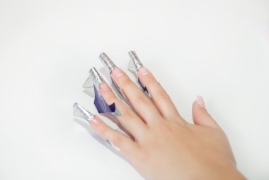 Ana sınıfı bir güzellik salonunda manikür