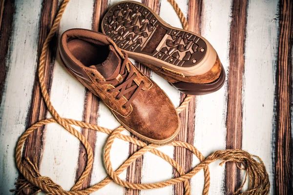 Une nouvelle collection de chaussures pour hommes — Photo