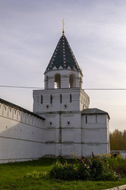 Ortodoks manastırının kapıları Ipatievsky manastırı, Kostroma, Rusya
