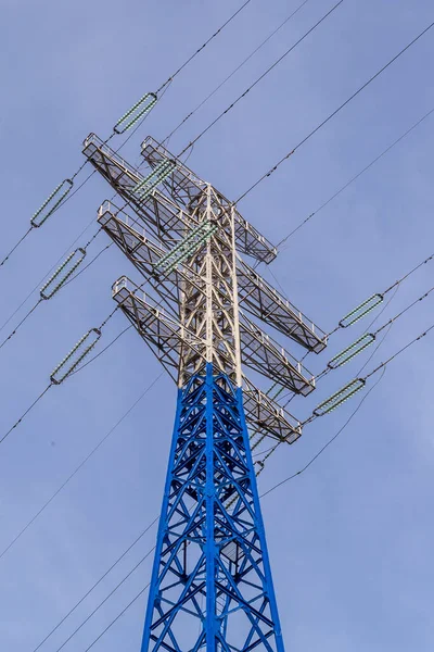 Ondersteuning Van Een Hoogspanningsleiding — Stockfoto