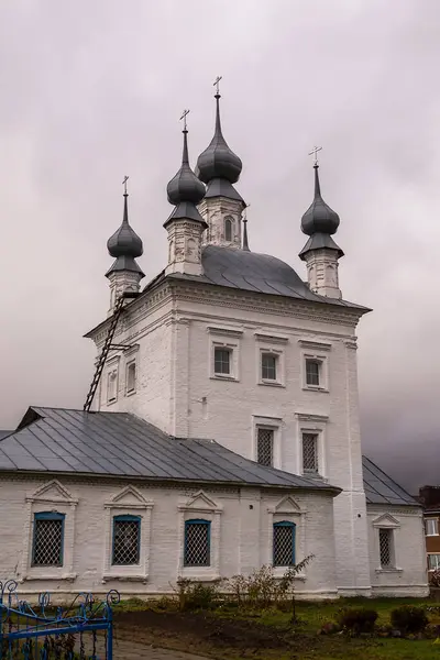 Igreja Ortodoxa Tijolo Branco Rússia Kostroma Oblast Uma Aldeia Baran — Fotografia de Stock