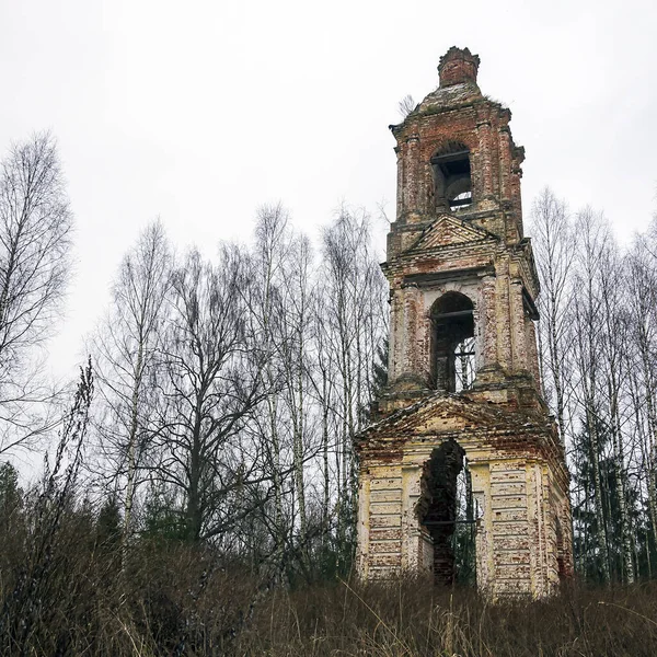 Abandonada Torre Sineira Ortodoxa Três Camadas — Fotografia de Stock