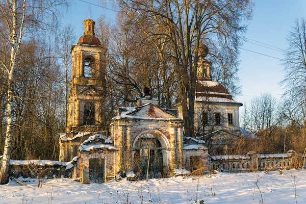 Заброшенная Православная Церковь Богородицкая Церковь Села Кишино Костромского Района Россия — стоковое фото