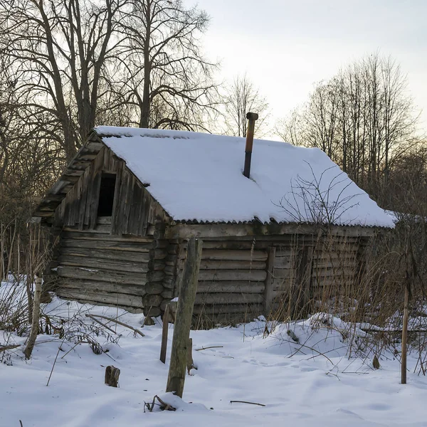 Una Casa Ruinas Pueblo Abandonado Rusia —  Fotos de Stock