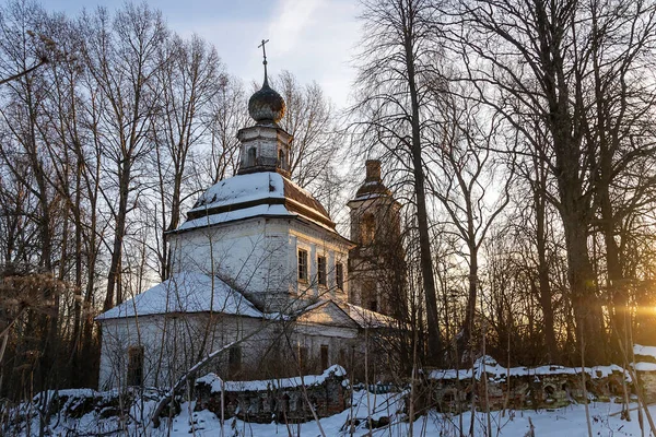 Заброшенная Православная Церковь Богородицкая Церковь Села Кишино Костромского Района Россия — стоковое фото