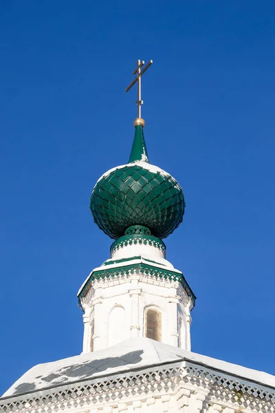 Die Kuppel Der Orthodoxen Kirche Gegen Den Himmel — Stockfoto