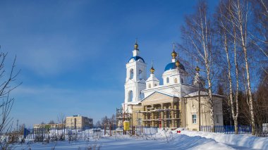 Yeni bir Ortodoks kilisesi inşaatı, Minskoye köyü, Kostroma bölgesi, Rusya