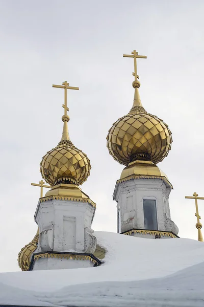 Ortodoks Kilisesi Nin Yaldızlı Kubbeleri Karabanovo Köyü Kostroma Bölgesi Rusya — Stok fotoğraf