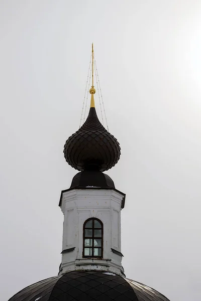 Cúpula Cebolla Con Una Cruz Oro Techo Una Iglesia Ortodoxa — Foto de Stock