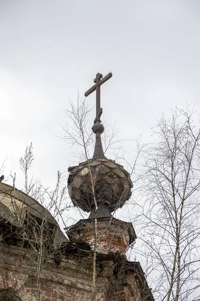 Destroyed Domes Abandoned Church Troitskoye Village Kostroma Region Russia — Stock Photo, Image