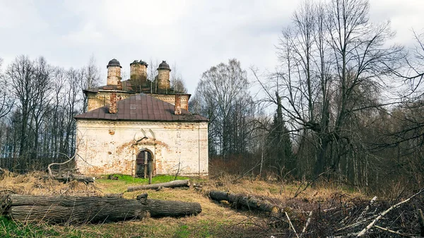 Oude Verlaten Orthodoxe Kerk Dorp Ustye Neiskoye Regio Kostroma Rusland — Stockfoto