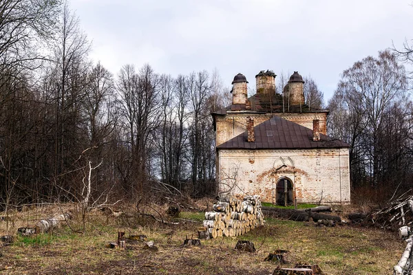Starý Opuštěný Pravoslavný Kostel Vesnice Ustye Neiskoye Kostroma Region Rusko — Stock fotografie